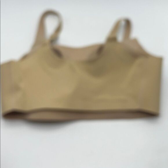 EVELYN & BOBBIE Sand Color Structured Scoop Bra-S - Picture 3 of 5